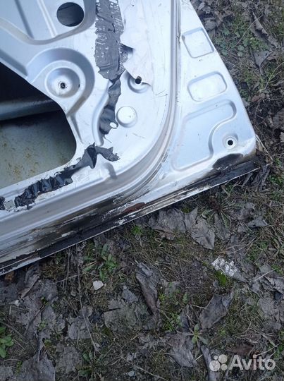 Дверь передняя правая