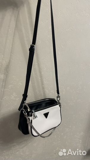 Мини кроссбоди guess