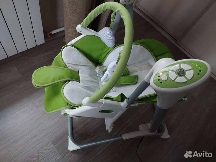 Стульчик-качели 2 в 1 с пультом д/у управления