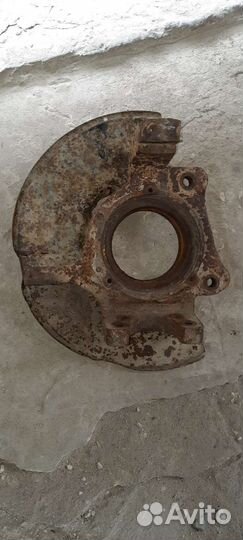 Кулак поворотный на кайрон