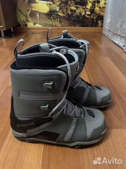 Сноубордические ботинки 37-38