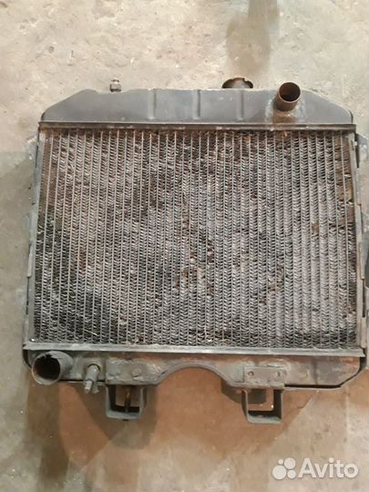 Радиатор охлаждения на УАЗ hunter
