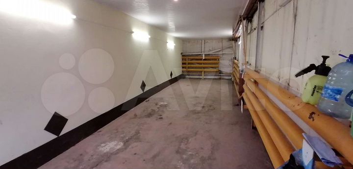 Гараж, > 30 м²