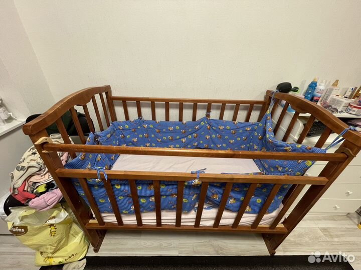 Детская кроватка