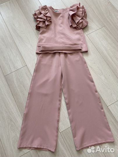 Костюм для девочки праздничный