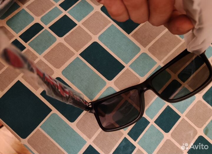Солнцезащитные очки поляризационные новые