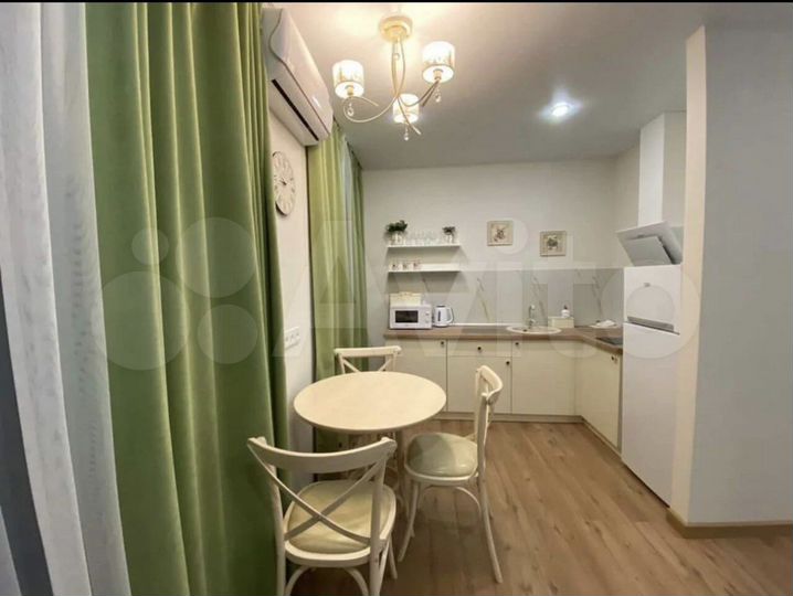 2-к. квартира, 47 м², 1/3 эт.