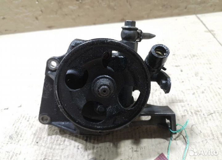 Насос гур subaru impreza gg2 2000 год