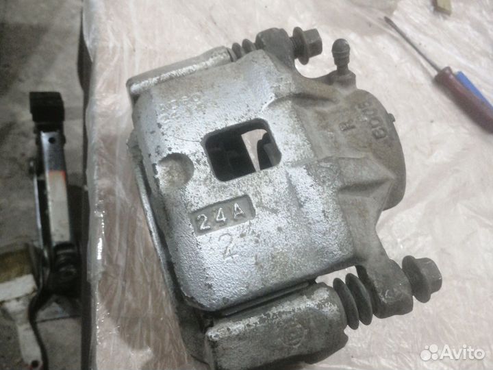 Суппорт мицубиси галант