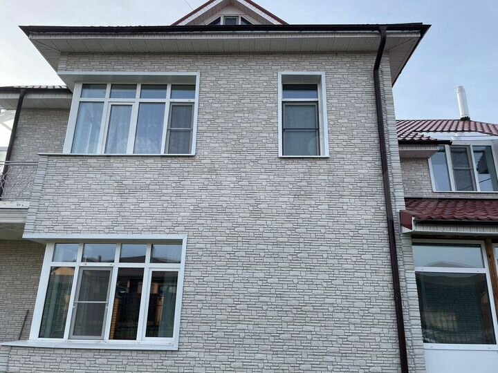 Дом 282 м² на участке 15 сот.