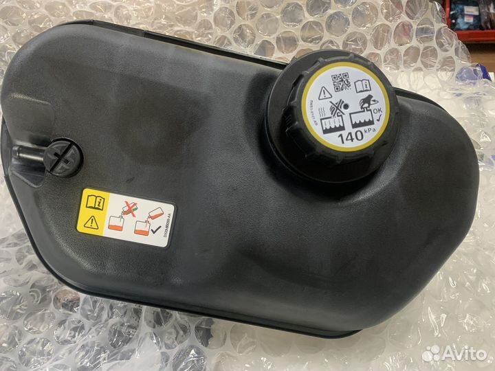 Расширительный бачок радиатора Jaguar XF/XJ