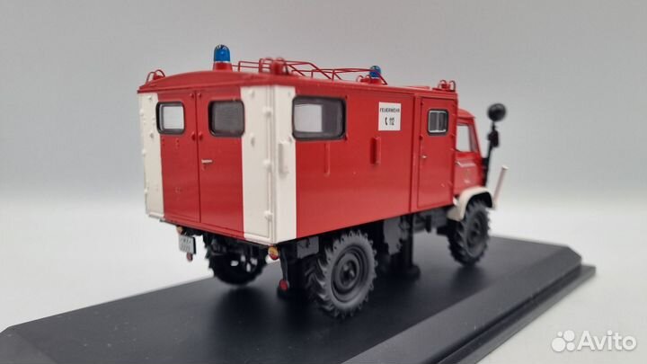 Mercedes-Benz Unimog 404S Funkkoffer Feuerwehr