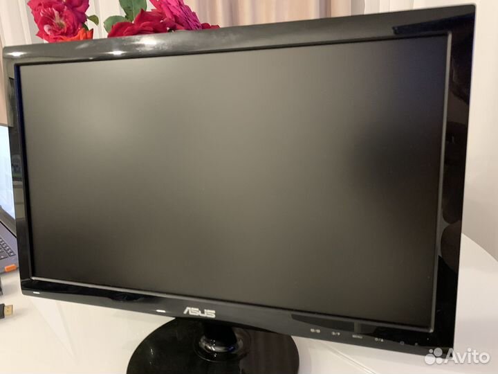 Продам монитор 19