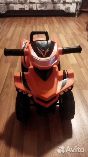 Детский квадроцикл, толокар