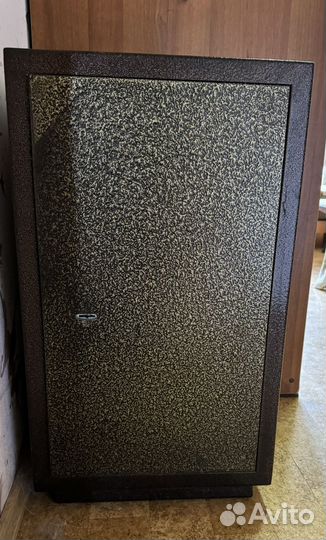 Сейф для денег и документов