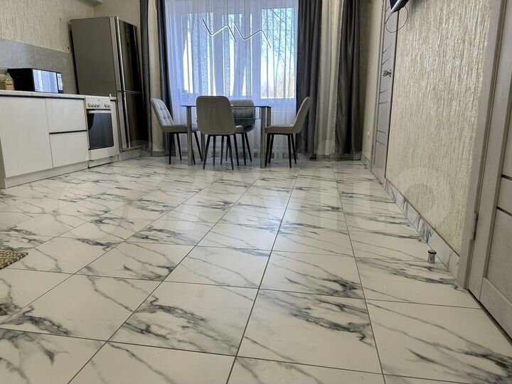 1-к. квартира, 37 м², 1/3 эт.