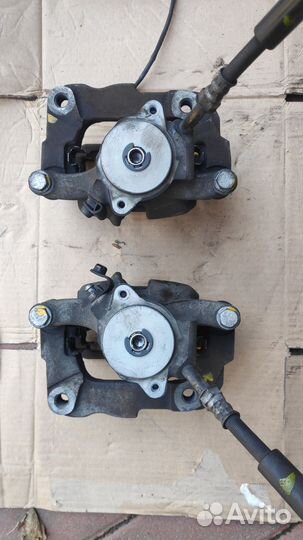 Суппорта задние Audi A8 D4. Цена за оба