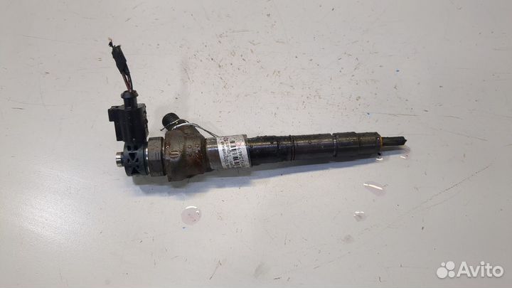 Форсунка топливная Volkswagen Tiguan, 2011