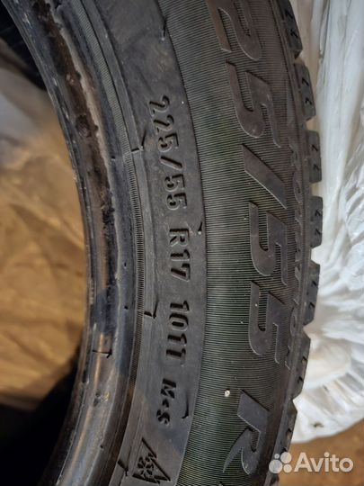 Pirelli Ice Zero 225/55 R17