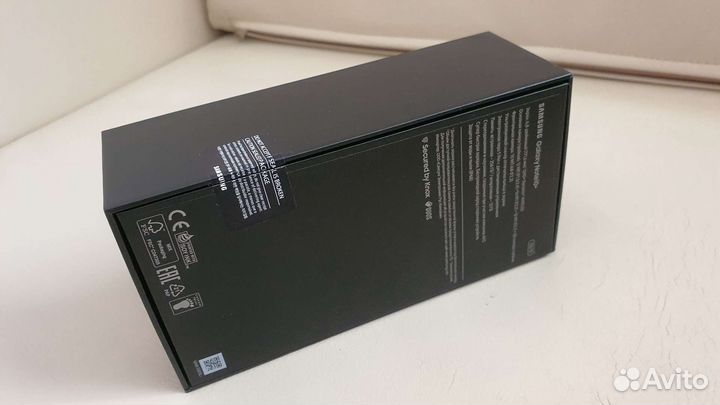 Коробка смартфона Samsung Note 10 Plus