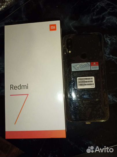 Телефон Xiaomi redmi 7