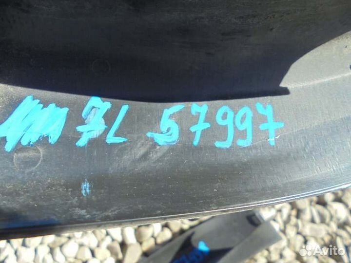 Обшивка двери багажника правая Volkswagen Touareg