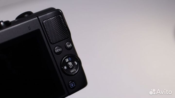 Фотокамера Canon EOS M100 Kit 15-45мм