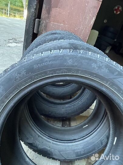 Marshal KW22 215/55 R17