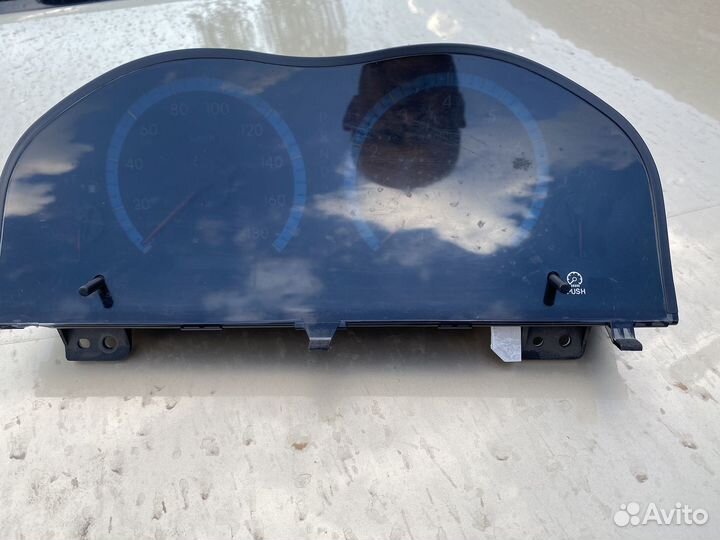 Щиток приборов Toyota allion