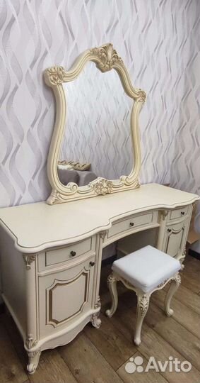 Камот с зеркалом