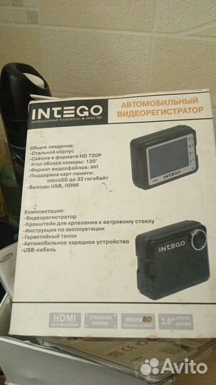 Автомобильный салонный видеорегистратор