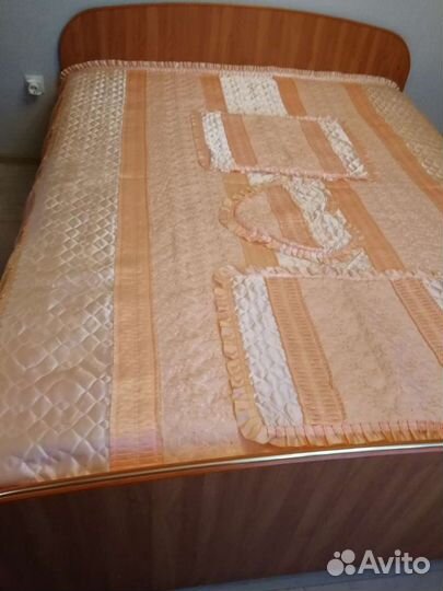 Покрывало на кровать