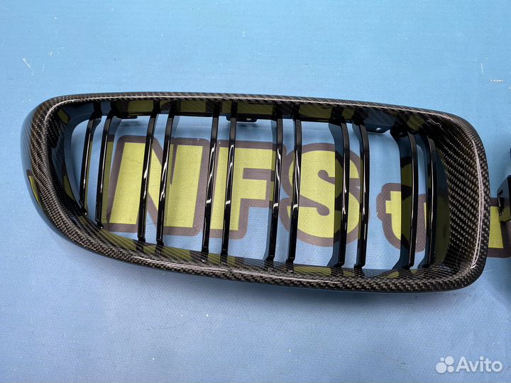 Решетка радиатора для BMW F32 F82 карбон