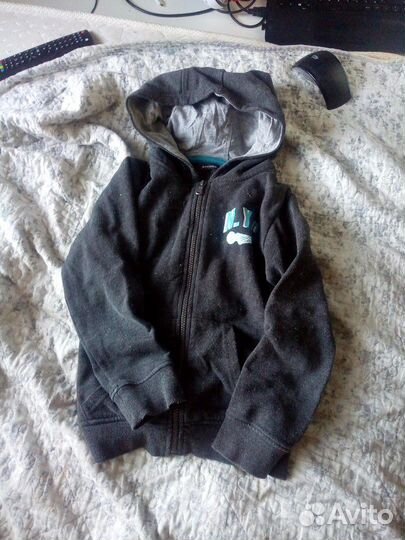 Спортивная кофта