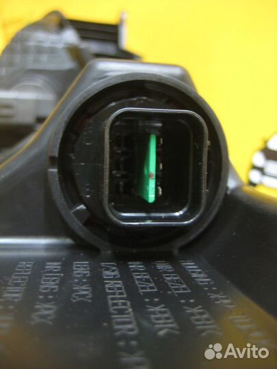 Фара правая Хендай Солярис 2011 оригинал мех.корр