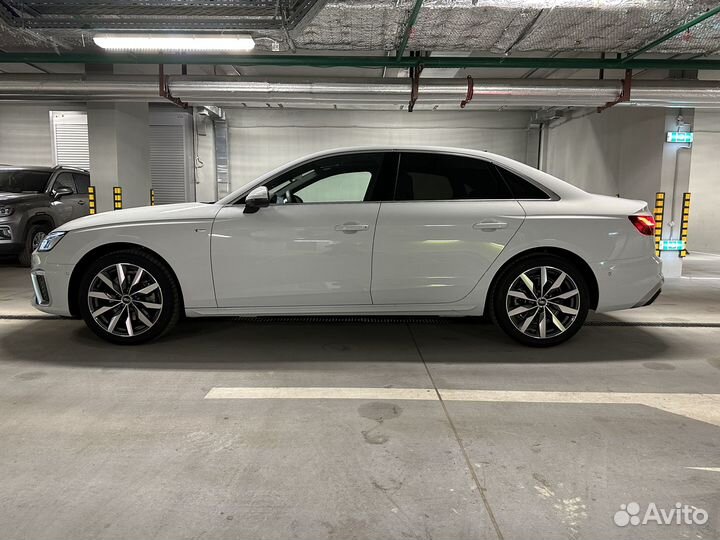 Audi A4 2.0 AMT, 2022, 200 км