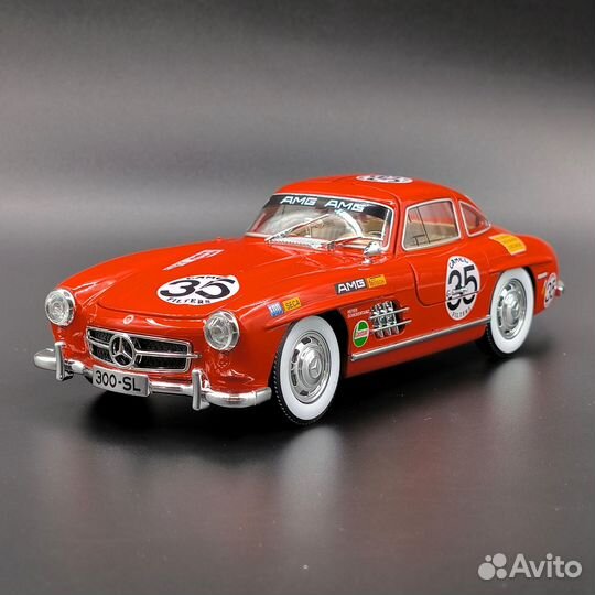 Модель Mercedes-Benz 300 SL с световыми и звуковым