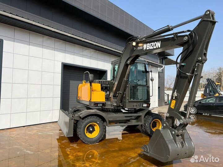 Колёсный экскаватор Bizon K150, 2023