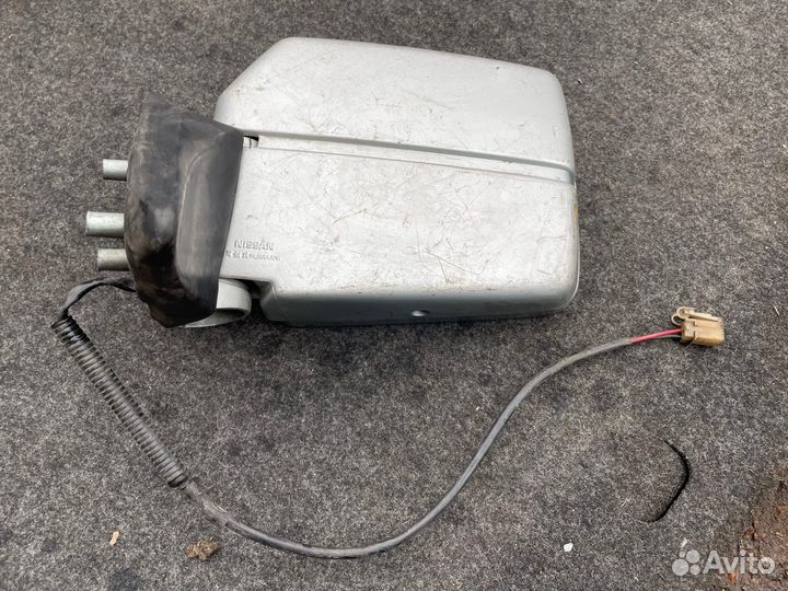 Зеркало левое Nissan Largo