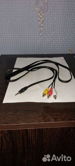 Кабель 1 Jack 3.5 - 3 RCA (колокольчики)