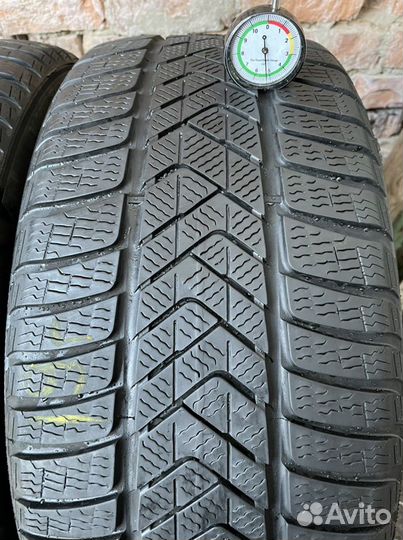 Pirelli Winter Sottozero 3 235/40 R19