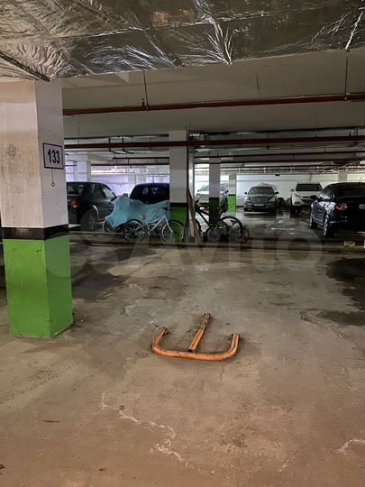 Машиноместо, 16 м²