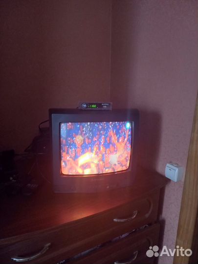 Продам телевизор бу