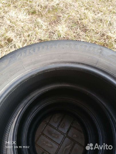 Bridgestone Ecopia EP850 225/65 R17 102