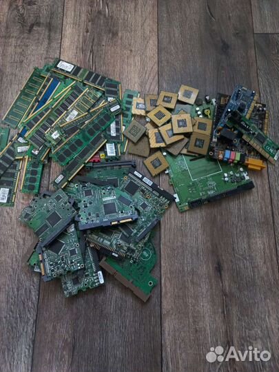 Платы, приборы,конденсаторы,транзисторы,микросхемы