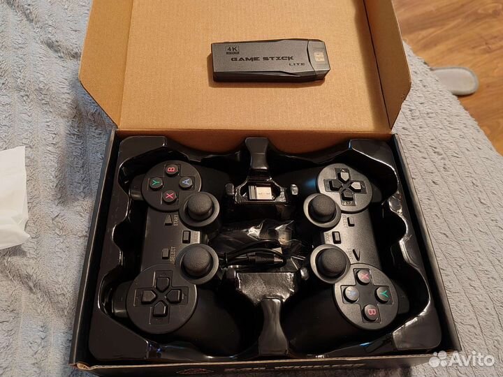 Игровая приставка Game Stick