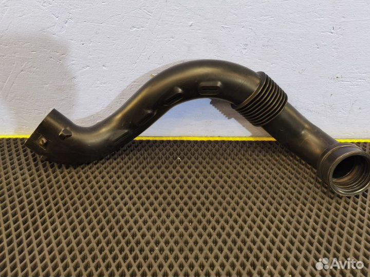 Патрубок воздушного фильтра Renault Duster 2