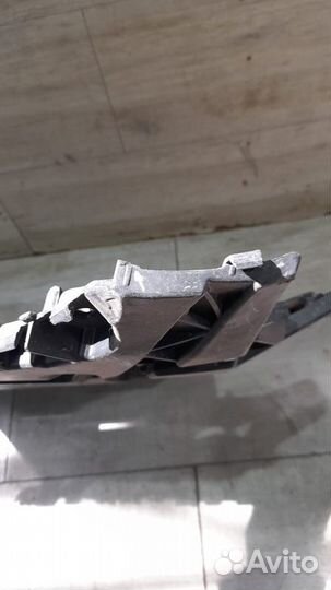 Кронштейн заднего бампера левый Bmw 5 G 30 С 2017