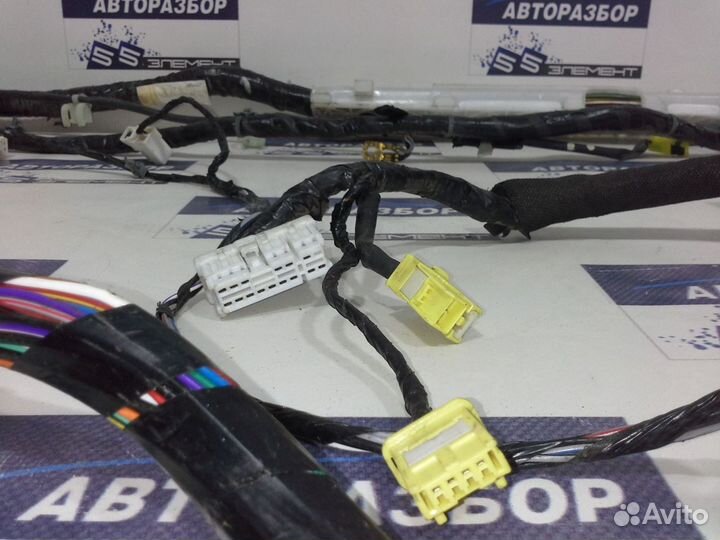 Проводка салона Infiniti QX56