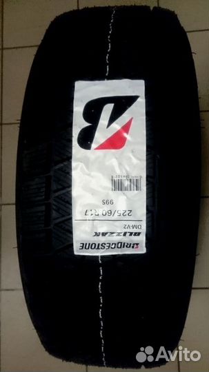 Bridgestone Blizzak DM-V2 265/50 R20 107T